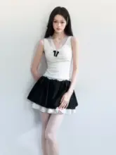 バレエ風デザインの繊細なレーストリムキャミソール【スリムフィット・甘美なスタイル】