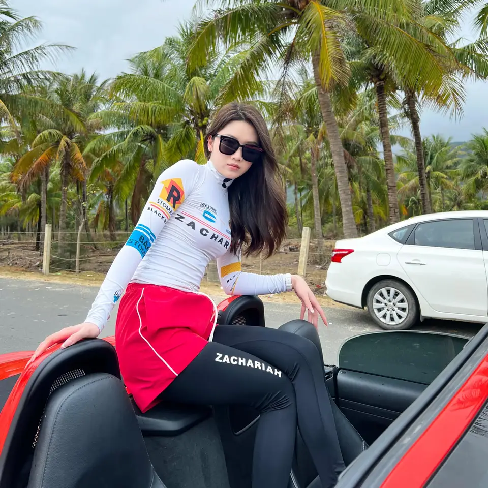 ラッシュガード レディース 長袖 セパレート 水着 UVカット 速乾 通気性 着痩せ サー  フィン ダイビング「ZACHARIAH」