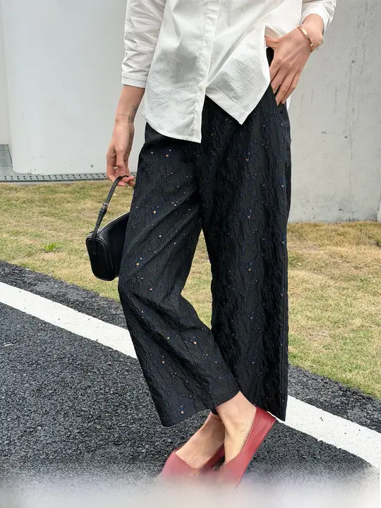 ゆったりシルエットのデザインパンツ【小柄対応・ストレート・カジュアル】（セットアップ対応）