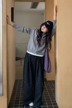 グレーのフード付きニットカーディガン【春用・韓国スタイル・大人カジュアル】