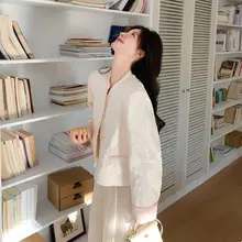 エレガントな雰囲気の春用短丈ジャケット【中式デザイン・花柄・女性用】