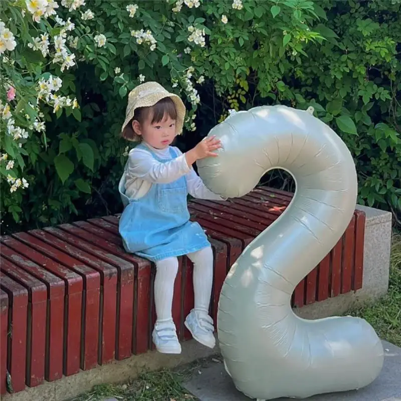 バルーン数字誕生日飾り：子供用パーティーで活用する多彩なデザインと実際の使い方