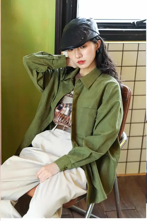 デザイン性の高い女性用重ね着シャツ【秋季向け・抹茶グリーン・カジュアル・OL用】