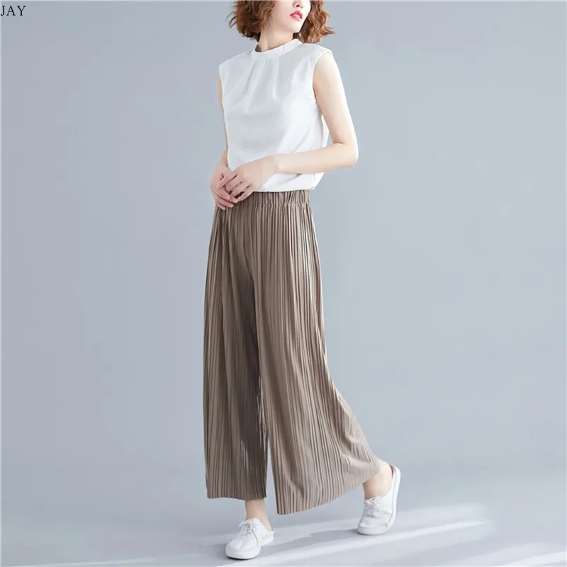 大人可愛い服 40代コーデの完全ガイド｜シルエットと素材のバランスで自然なスタイルを実現