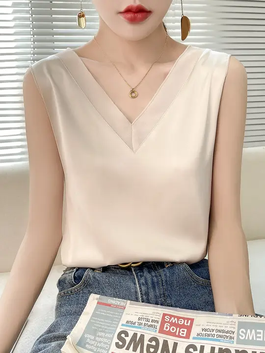 シルク キャミソール 女性 インナー スーツ アウター 着用 ベース キャディ サテン バック露出 春夏 トップス