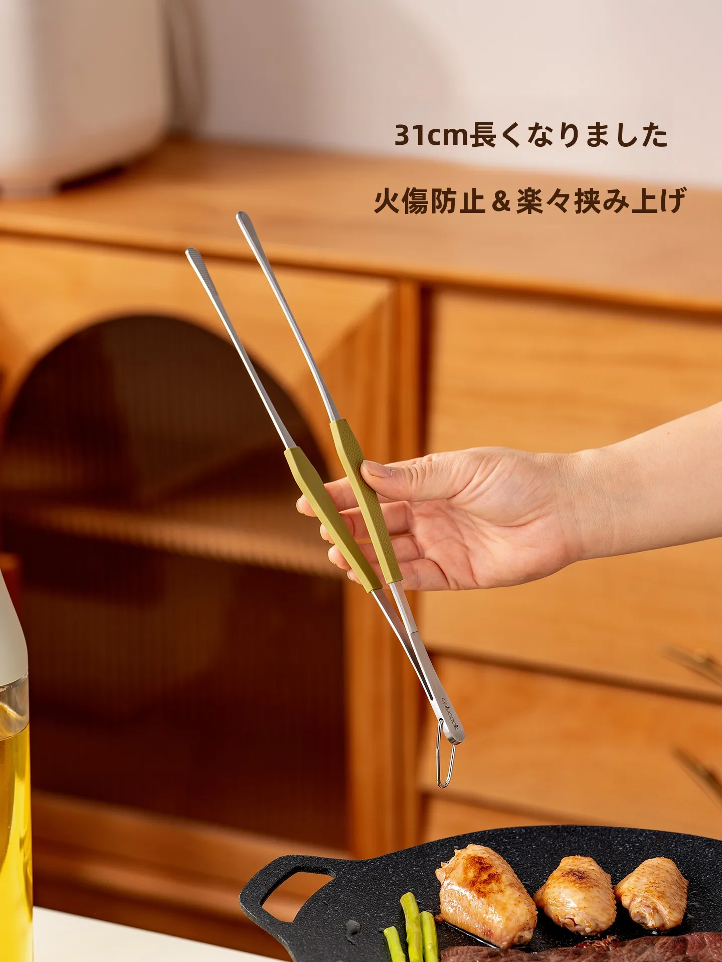 ステンレス製バーベキュー用トング：滑り止め処理と家庭・焼肉用途の実用性