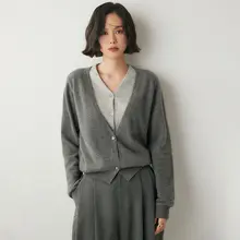極上の柔らかさの山羊毛開衫【Vネック・ルーズフィット・ニットカーディガン】（セットアップ対応）