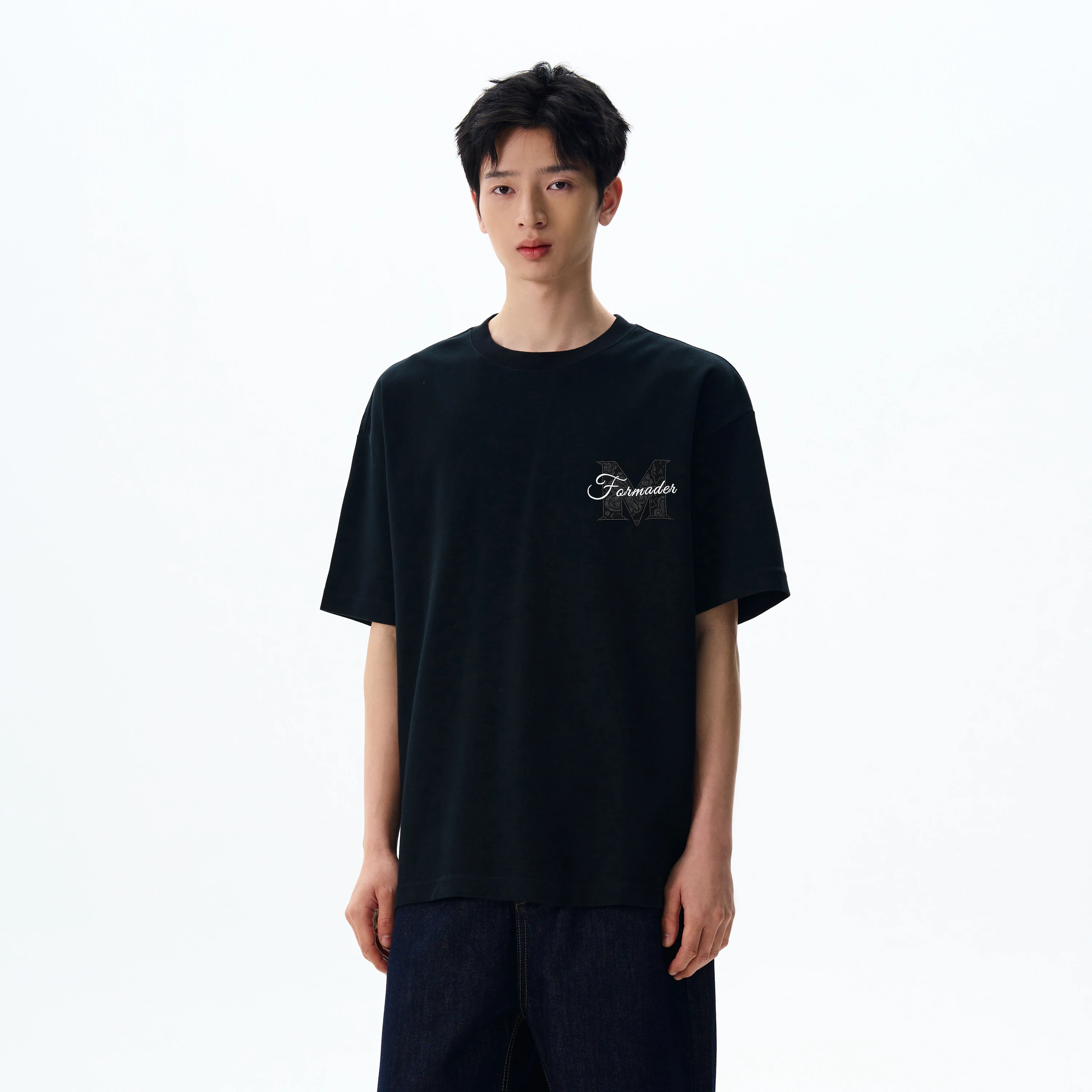 Tシャツの後ろにどんなデザインがおすすめ？実際の使い方と選び方を徹底解説