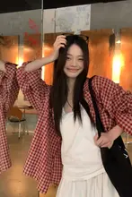 フィット赤いチェック柄UVカットシャツ【女性用・春夏・ルーズシルエット】