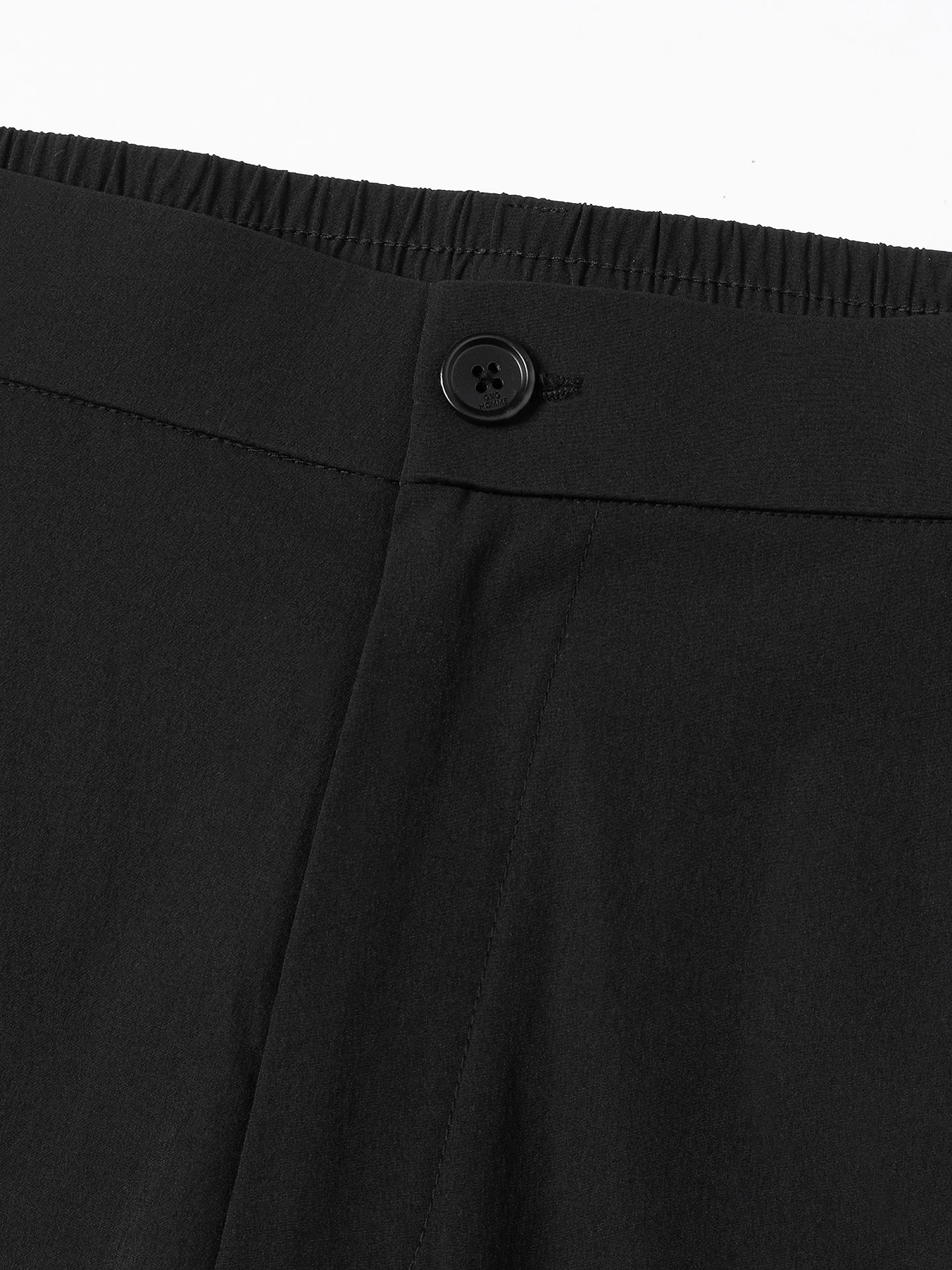 ストレートパンツ【メンズ・夏用・通気性・シンプルデザイン】の着こなしと実用性