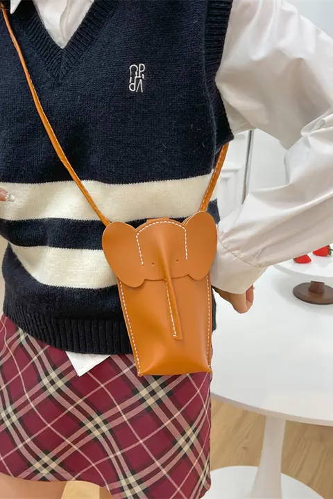 小象デザインのDIY手編みショルダーバッグ【タム素材・斜め掛け・財布対応】