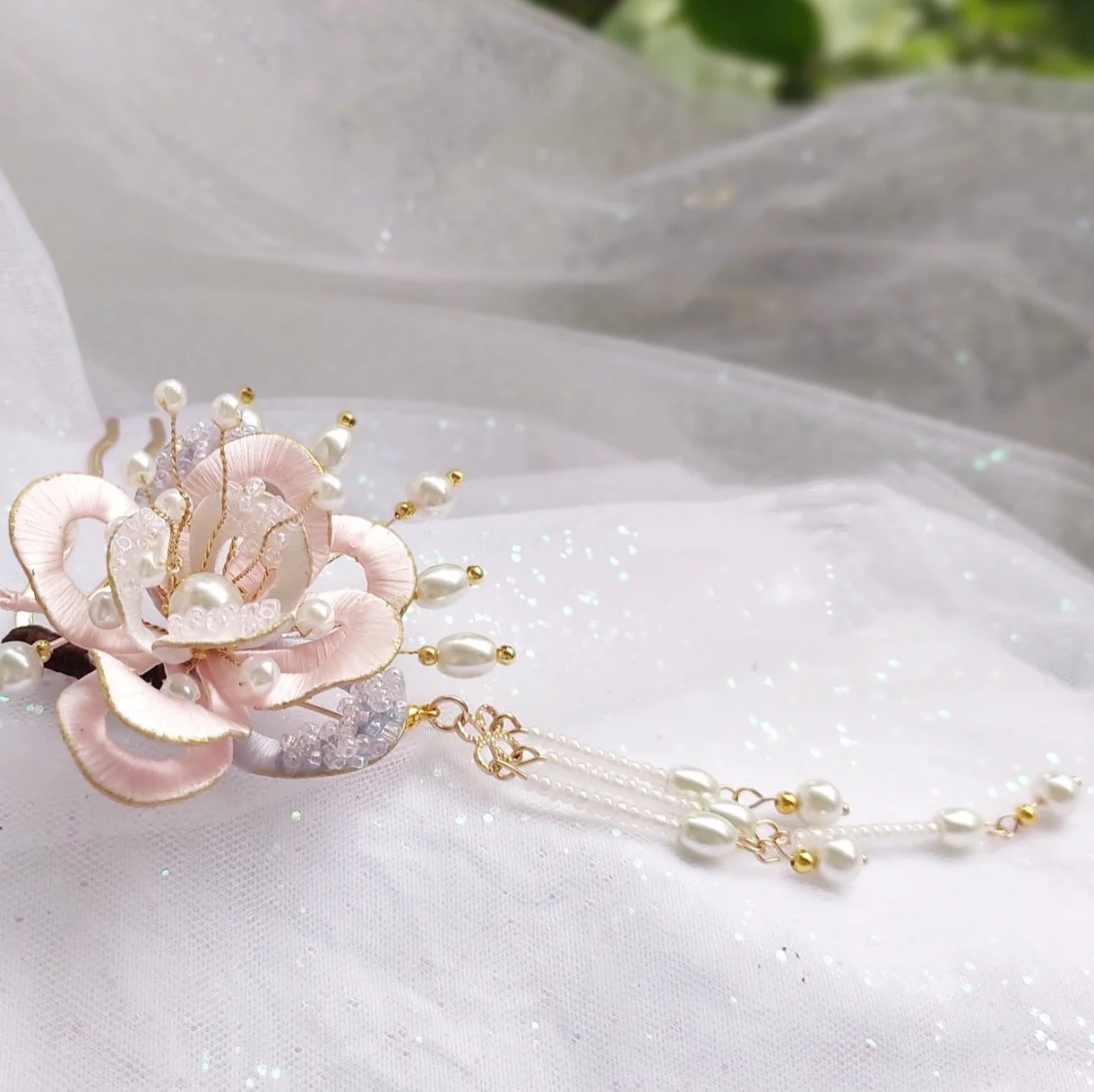 手作り和装髪飾りの花飾りヘアクリップ：ピンク・漢服・ウェディング用の実用性と使い方