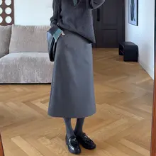 シンプルなロングスカート【Aライン・後スリット・通勤用】