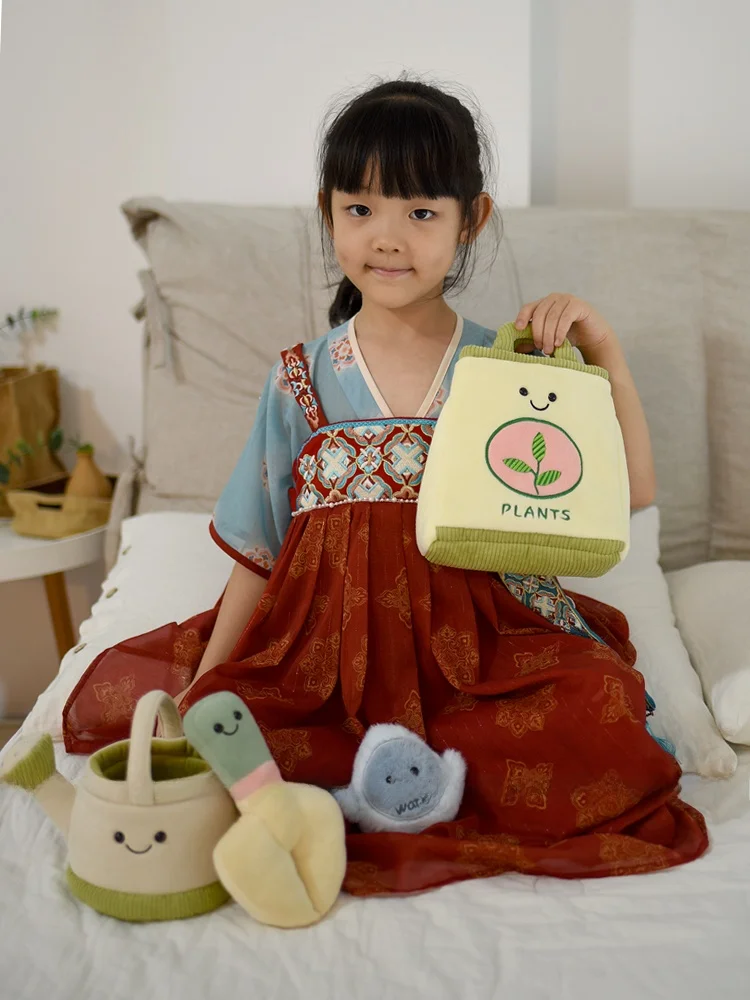 3歳の子どもにごっこ遊びを教えるには、どんなぬいぐるみがおすすめ？