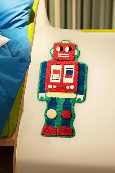ロボットデザインの子供用寝室マット【防滑・ベッドサイド用・タフティング】