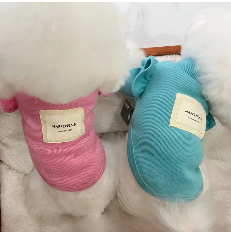 犬服 中型犬 冬用 快適 保温 小フリル ニット：ズボラでも飼えるペットの冬の着用ガイド