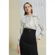 フレンチスタイルのレトロバタフライリボン付きサテンシャツ【バルーンスリーブ】