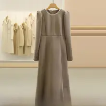 女らしい印象のウエストリボン付き長袖ワンピース【冬用・落ち着いた色合い】