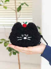 かわいい猫デザインの毛糸ぽんぽん財布【立体構造・小物収納・ストラップ付き】