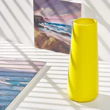 クリエイティブな黄色の陶器製ドライフラワー用花瓶【モダン・シンプルデザイン・インテリア装飾】