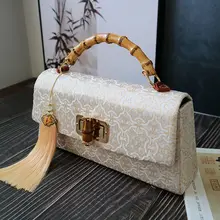 高級感ある手提げバッグ【金糸刺繍・伝統的な模様・中華風】