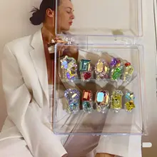 満面の輝き！短めの魔法の鏡風ネイル【手作り・豪華スワロフスキー使用】