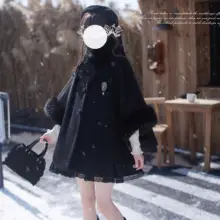 黒色ウール混のケープコート【秋冬用・ロリータスタイル・万能】
