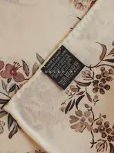 華やかなデザインのシルクウールスカーフ【秋冬用・大判・ショールとしても使用可能】