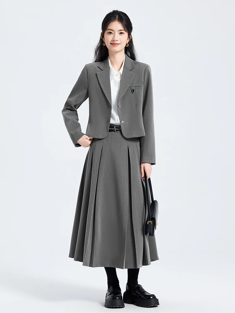 40代の研修にふさわしい服装は？20代後半の年相応のスタイルで失敗しない選び方とは？