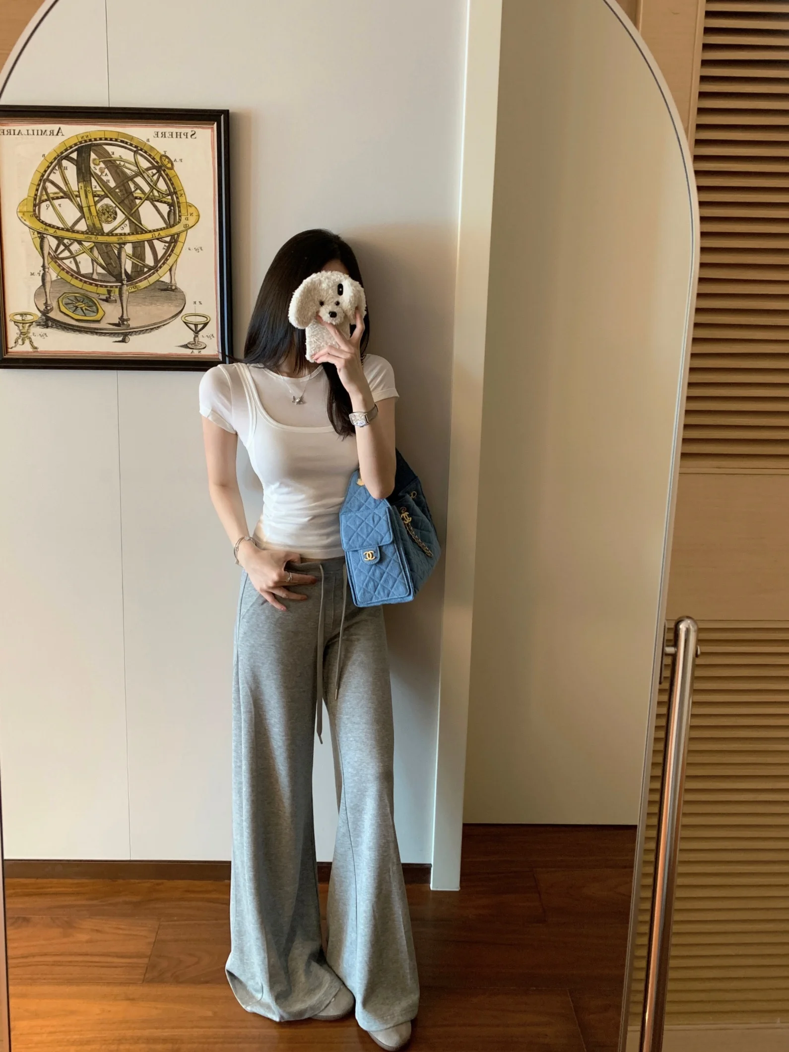 tシャツ 2枚重ねで失敗しない方法は？韓国風の分割デザインが今、通勤とリラックスに最適な理由