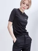 白色Tシャツ【レディース・短袖・コットン・フィット感あるデザイン】