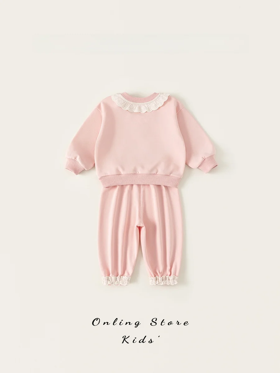 春の新作ベビー服【女の子用・可愛いデザイン・春秋対応】の特徴と実際の使用シーン