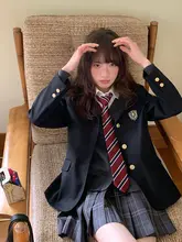黒いジャケット【フィット感・学校制服風・スカート付き】（セットアップ対応）