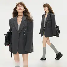 グレーのブレザー【カジュアル通勤・したデザイン・広肩】（セットアップ対応）