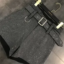 スタイリッシュな装飾ベルト付きショートパンツ【水晶デザイン・軽やかな着心地・トレンド】（セットアップ対応）