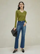 デザイン性のある梨形シルエットのフレアデニムパンツ【ヴィンテージブルー・ダブルポケット】