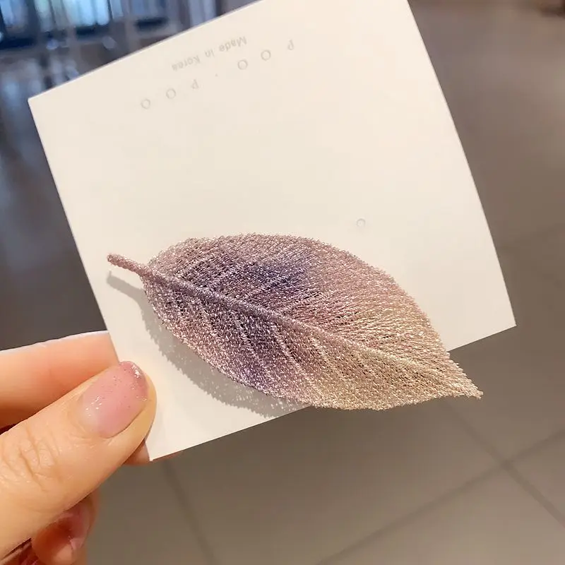 刺繍入りリーフデザインのバンスクリップ：日韓風グラデーションヘアピンの使い方と価格比較