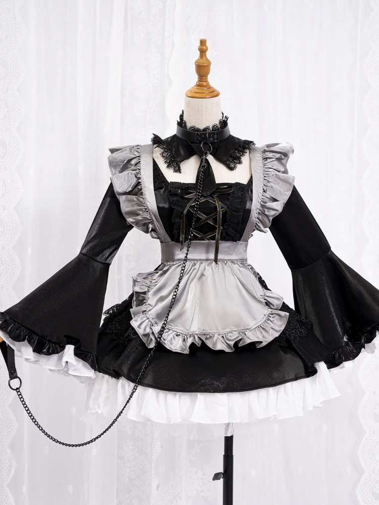 メイド喫茶の服装に合う、リアルでかわいいアニメ風コスプレはどんなもの？