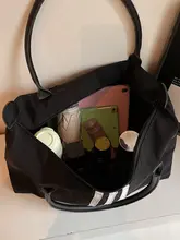 大容量通勤用トートバッグ【軽量・旅行用・収納力抜群】