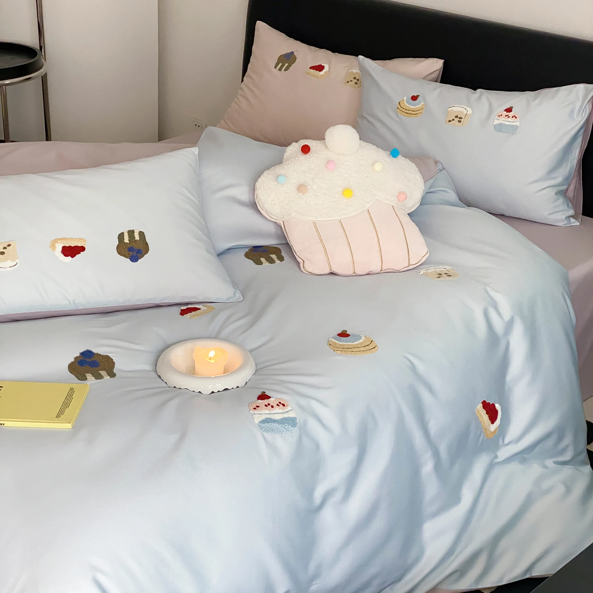 可愛いデザインの刺繍入りコットン掛け布団カバー：四季通用の少女風デザインと高密度全棉の実用性