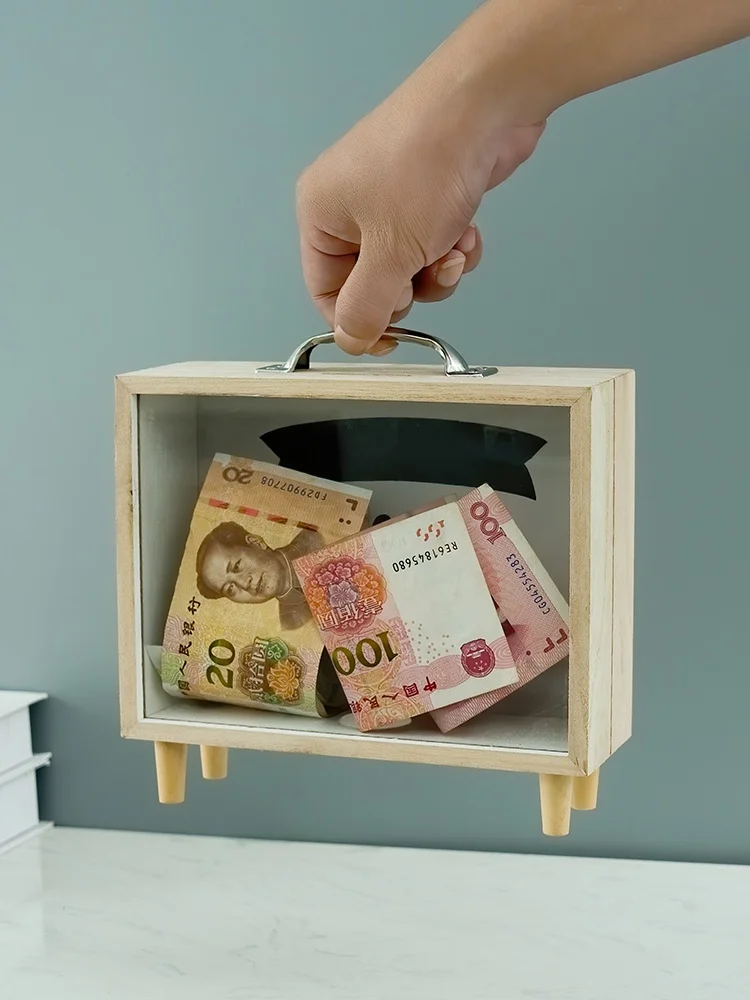 500円玉貯金箱と旅行グッズプレゼントのバランスを取るには？北欧風木製貯金箱が解決するリアルなライフスタイル