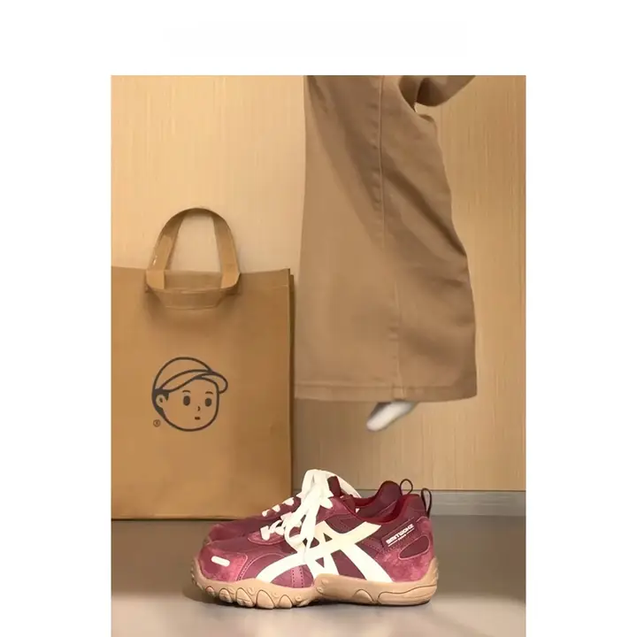 厚底デザインの女性用ランニングシューズ【内増高・秋用・コンビネーションスタイル】（セットアップ対応）