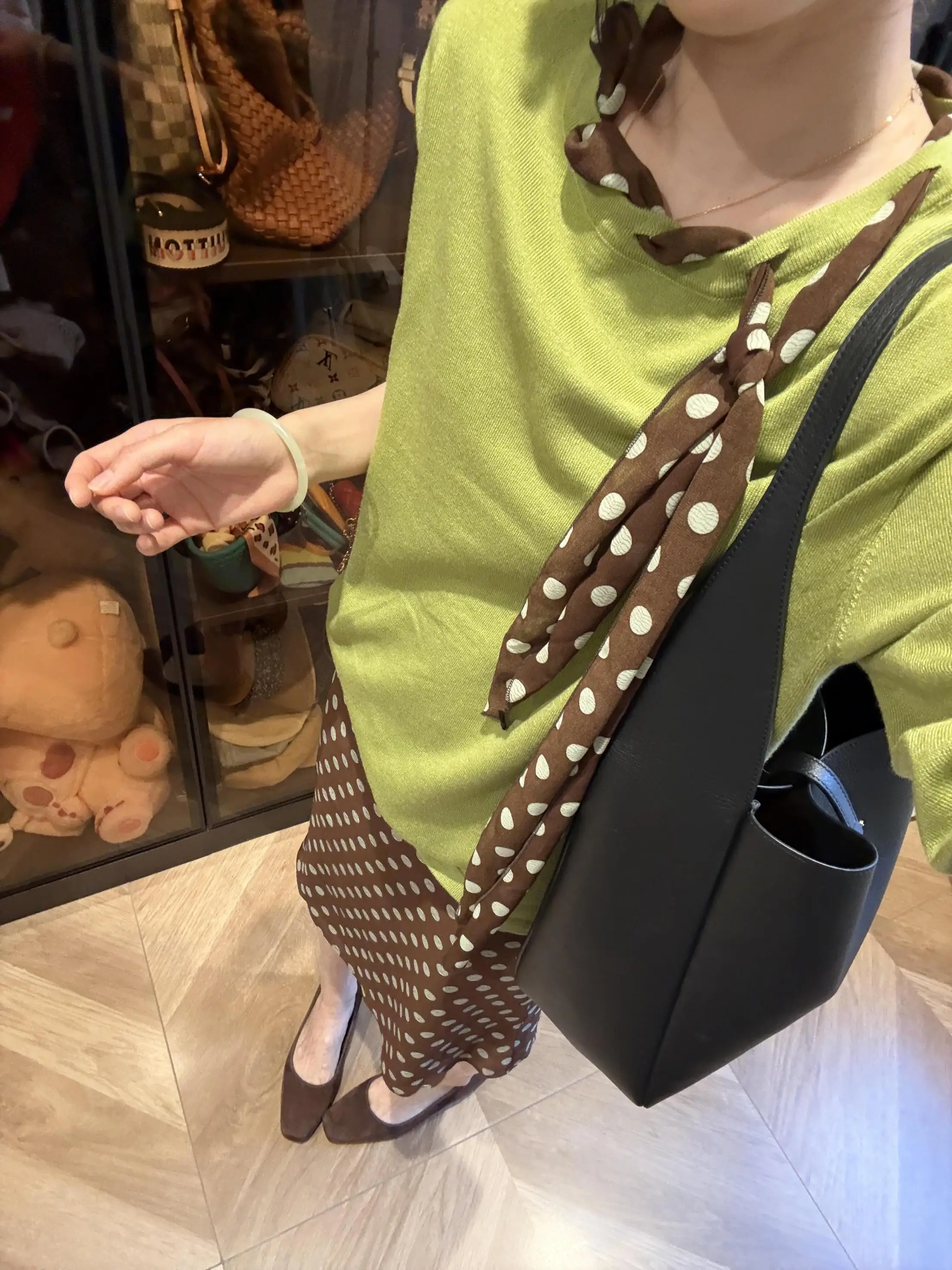 大人女子が通勤で「失敗しない」チェック柄スカートはどこにいるの？