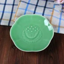 龍泉青磁の蓮の花デザイン陶器プレート【中華スタイル・7/8インチ・電子レンジ対応】