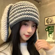 かわいい長耳の手編みニット帽【冬用・カートゥーンウサギデザイン】（セットアップ対応）