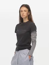 ロゴプリント長袖Tシャツ【カラー切替・二重袖・カジュアル】と微フレアパンツ【低ウエスト・春用】（セットアップ対応）