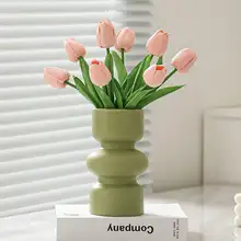 可愛い陶器製小花瓶【クリーミーカラー・チューリップ用・インテリア装飾】