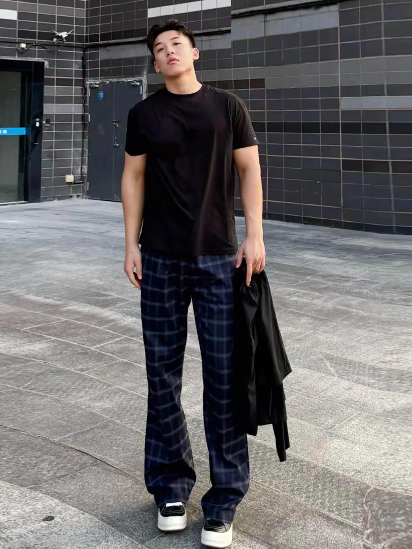 グレンチェックパンツ メンズ：Eypiaの美式風カジュアルパンツが提供する機能性と着心地のバランス