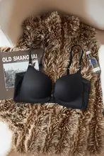 U型美背ブラトップ【薄手・一体型・ノンワイヤー・後ろクロスデザイン】