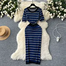 カラーブロックストライプのニットワンピース【レディース・シルエットを美しく見せる・ラウンドネック・半袖・ロングドレス】